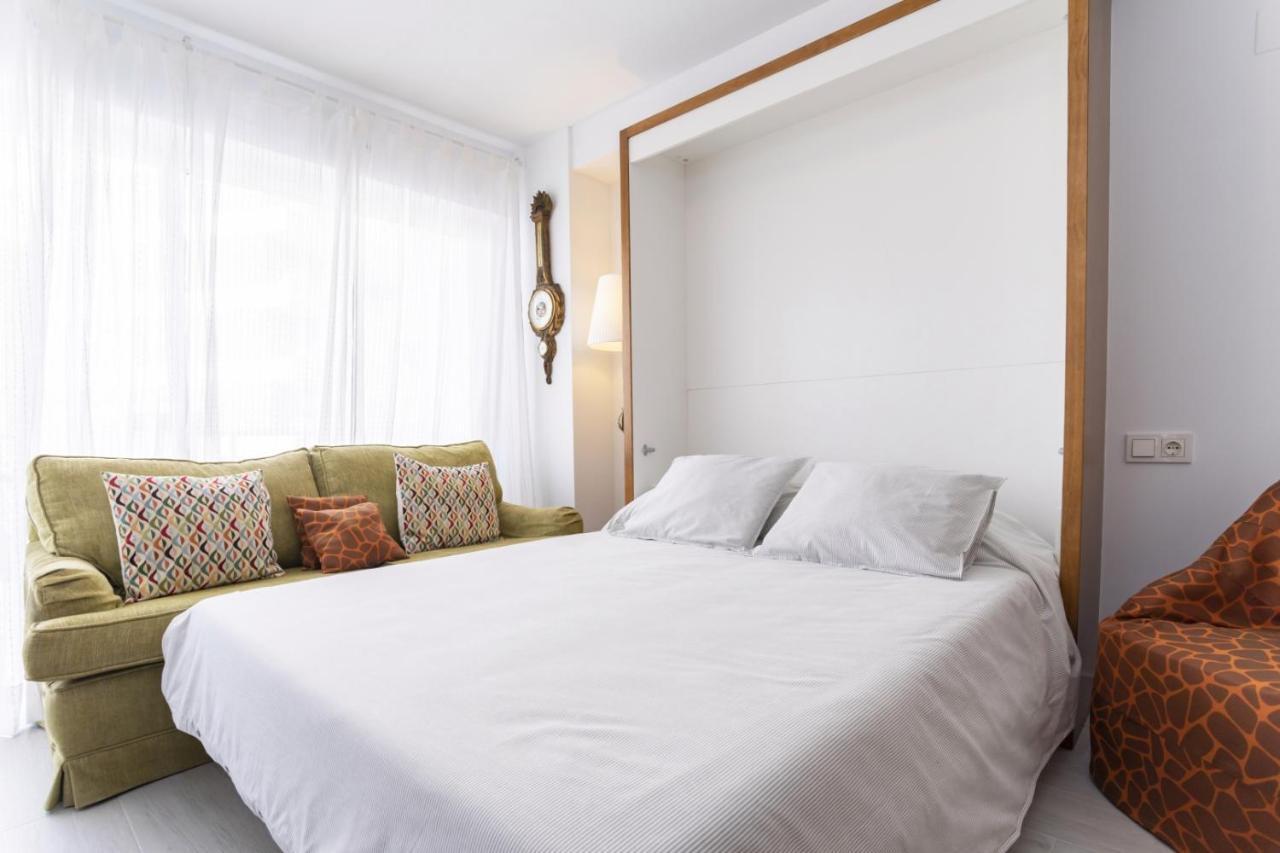 Livemalaga Modern & Vintage Malagueta Apartment Exterior photo